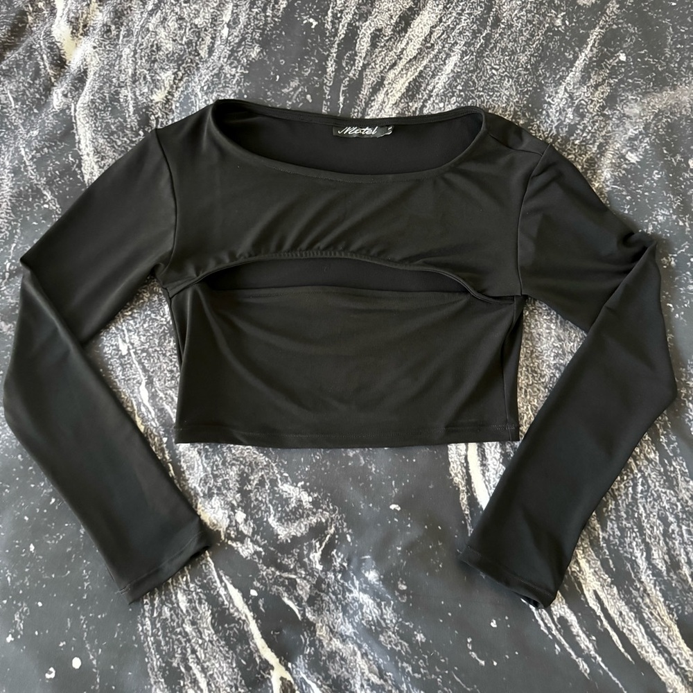 Motel Rocks Black Long Sleeve Slit Cutout Crop Top Size Medium